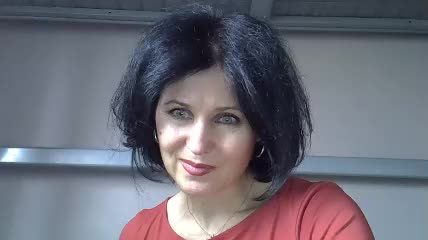 hello_viki5's 7 min live recording on Chaturbate