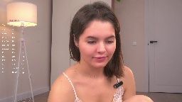 heyim_laura cam show 15 min Chaturbate