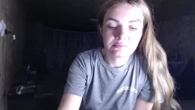 _hidden_frommymoom_ live cam session (23 min) Chaturbate