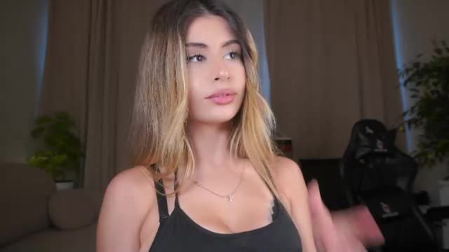 holayoula: cam clip — Chaturbate