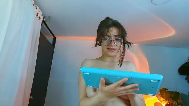 holly_and_honey_69 — webcam show replay on Chaturbate