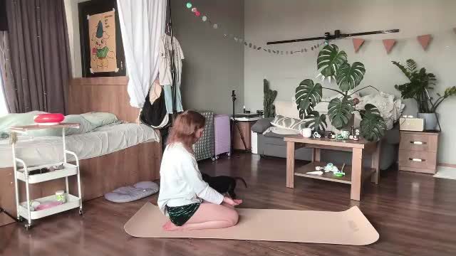 holydori: Female cam stream on Chaturbate