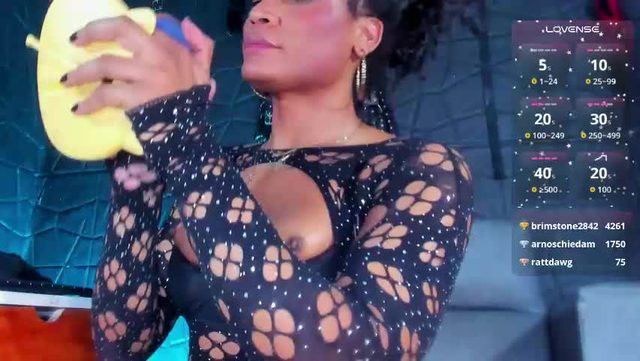 hottie_cristal: Trans cam broadcast on Chaturbate