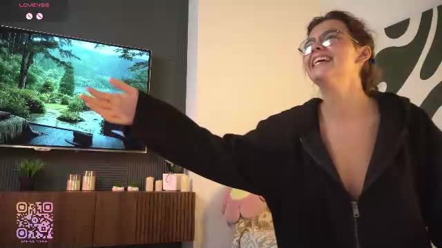 huba_booba's 49 min cam stream on Chaturbate