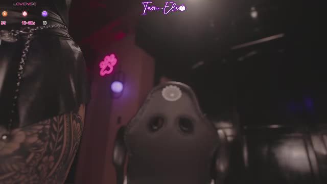 iam_eli — live cam video 2026-07-06 07:11 · Female