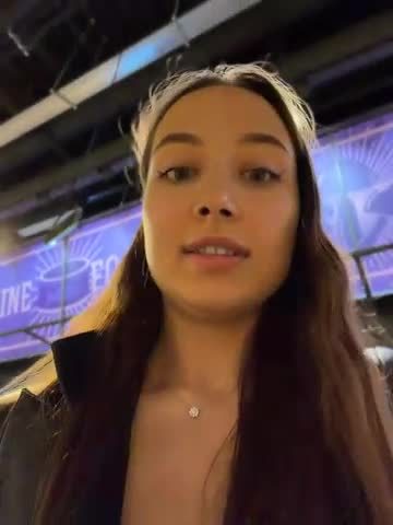 ICrazyOneIRL — webcam session on Stripchat