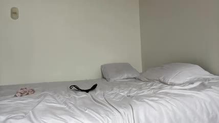innocentsundercontrol webcam show — Couple Chaturbate