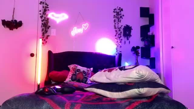 live cam recording — ivey_strigoi (Chaturbate, 2026-09-13 02:12)