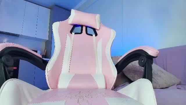 jasmilee: streamed cam show on Chaturbate, 2026-08-12 06:39
