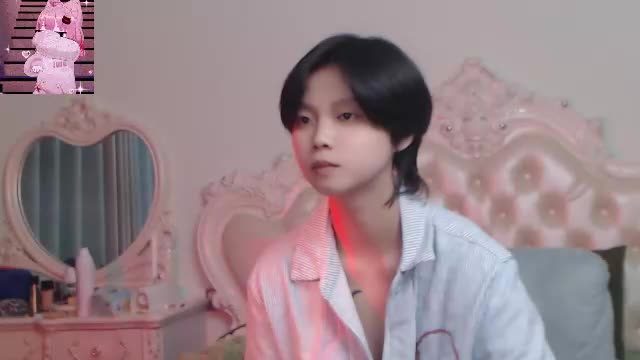 joycekay — webcam broadcast 2026-10-12 01:32 | Chaturbate