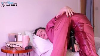 justbecauseiloveit: live show (2023-12-11 17:50)