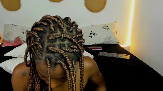 kataleyamonroe: live cam session (2026-08-25 02:04)