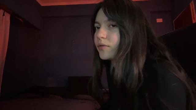 kikilove15 live cam show Chaturbate 2026-10-08 01:35