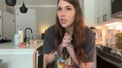 kinkycreative Chaturbate live cam session 16 min 2026-08-08 15:33