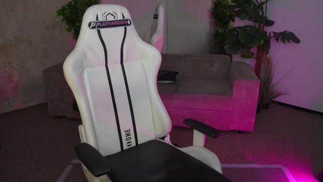 kira0541 live cam show from Chaturbate on 2026-10-23 02:01