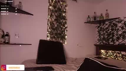 kisstarxxx full cam show (Chaturbate) 2026-06-10 10:42