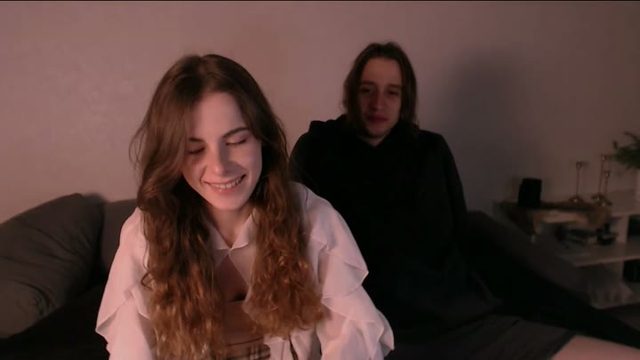 kitkatsweetspot's webcam show · Couple