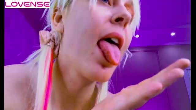 kitty_dora · webcam session 12 min on Chaturbate