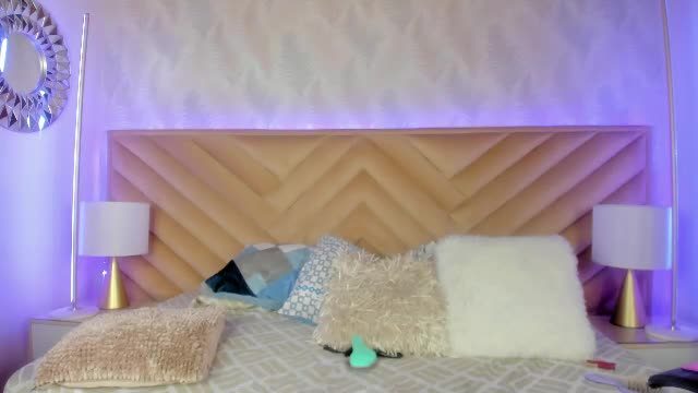 kitty_wichis's 7 min webcam recording on Chaturbate