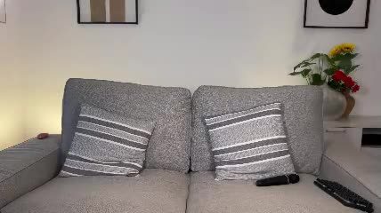l_0l | webcam broadcast | 2026-10-10 11:08