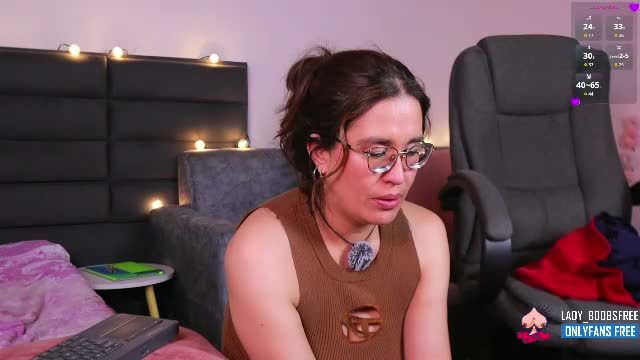 lady_boobs1 xxx rip 14 min Chaturbate
