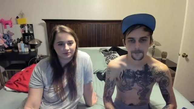 legacy8's webcam stream · Couple 2026-08-06 05:45