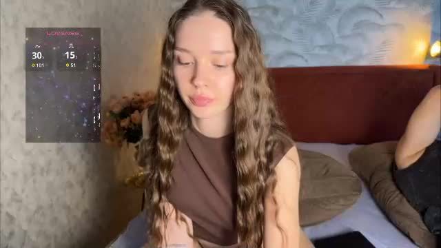 lekfullkatten: live cam session — Chaturbate