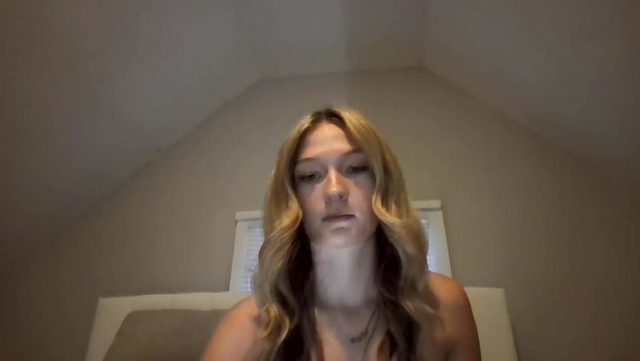 lexiferrarixxx's cam show video · Female