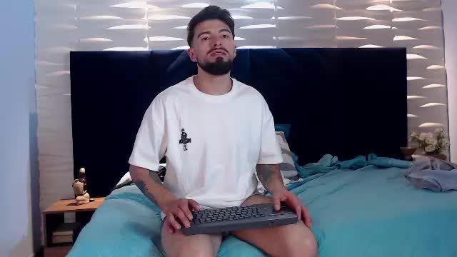 liam_and_alma's Couple online cam show 2026-09-24 18:57