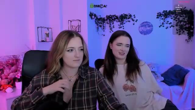 live cam recording of liana_kisses on Chaturbate — 2026-08-30 01:21