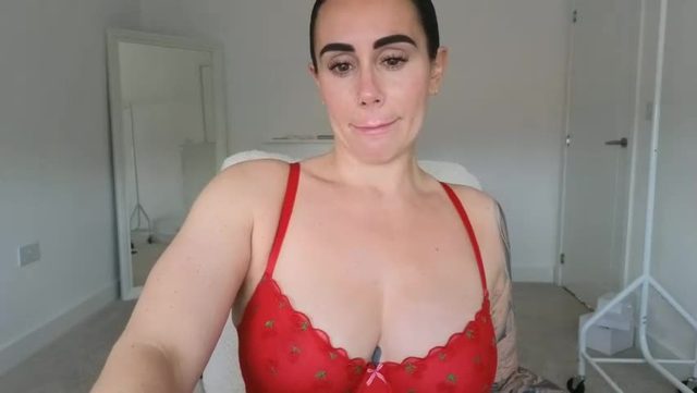 libbyloveheartx live cam recording 8 min Chaturbate