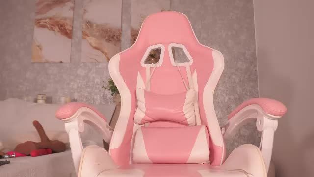 20 min webcam stream — lillythompson_ on Chaturbate