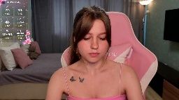 lilymoore69 live webcam show aired 2026-07-20 15:23 on Chaturbate