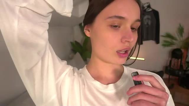 lisa_schiele — live cam recording 2026-09-19 22:52 · Female