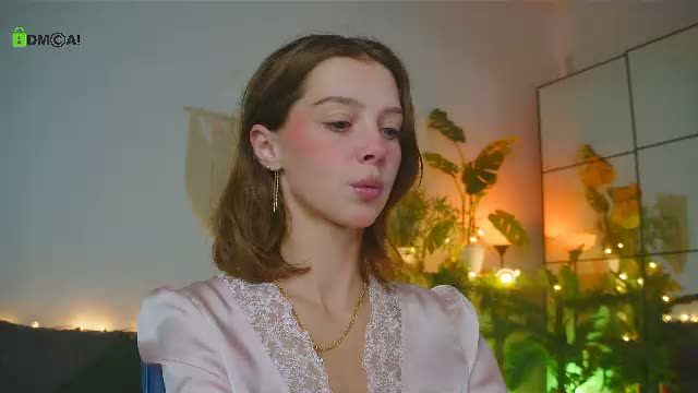 little_anitta Chaturbate cam show · 25 min