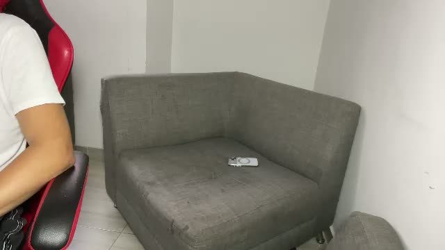 littlemegancouple live on Chaturbate — cam stream 2026-10-20 22:11
