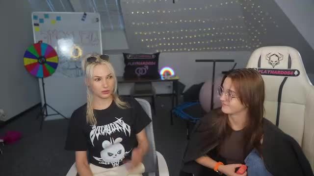 livehub054: Couple cam broadcast on Chaturbate