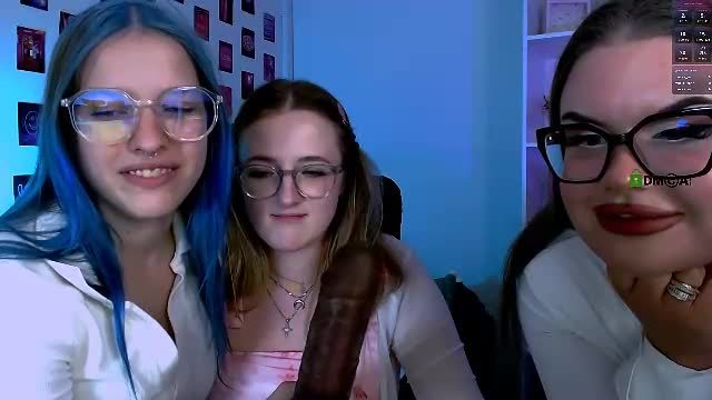luna_berryy's Chaturbate webcam recording — 2026-09-09 05:42