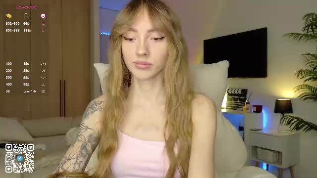 lunainnk — live webcam show on Chaturbate