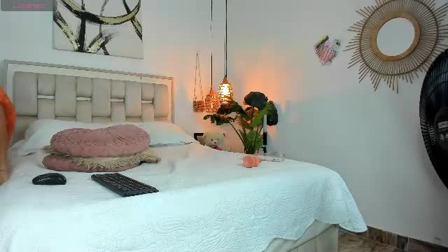lupeandostin cam stream (2026-10-05 03:34) — Chaturbate