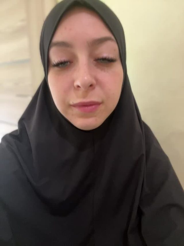 LynaFrost broadcasting on Stripchat — cam broadcast