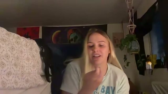 madammarie1996 cam video (23 min) Chaturbate