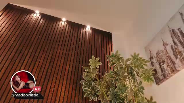 madison_littlee: 21 min hardcore cam show on Chaturbate