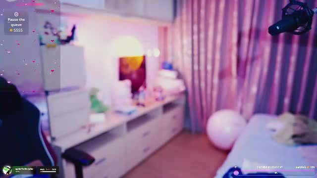 madnessalise broadcasting on Chaturbate — webcam session