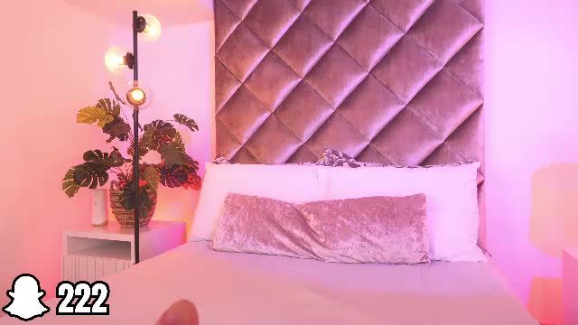 malaia_hills: cam session — Chaturbate 2026-10-14 22:43