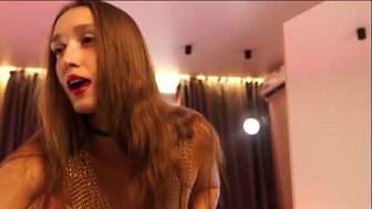 _meganmeow_ — webcam show replay 2024-10-03 06:35 · Female