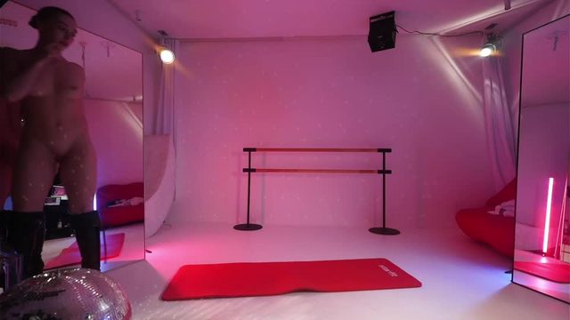 _meganmeow_ — 53 min live cam show · Female