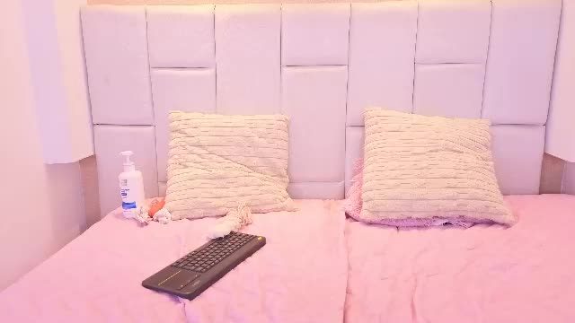 meghan_reply — Couple recorded webcam show 2026-08-31 17:12