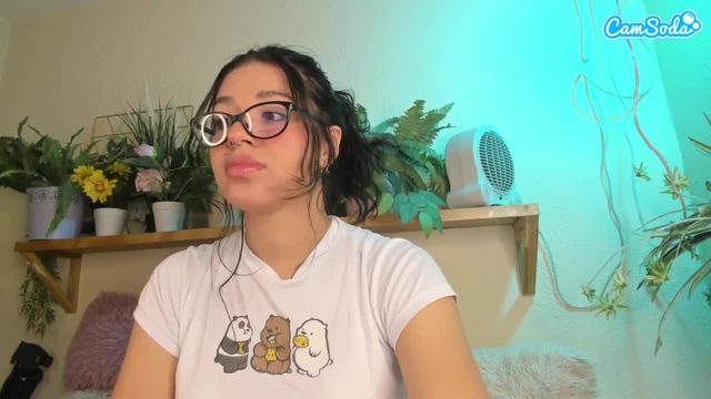 miaarose's webcam stream · Female
