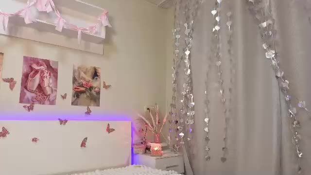 37 min webcam session — milly_heart on Chaturbate